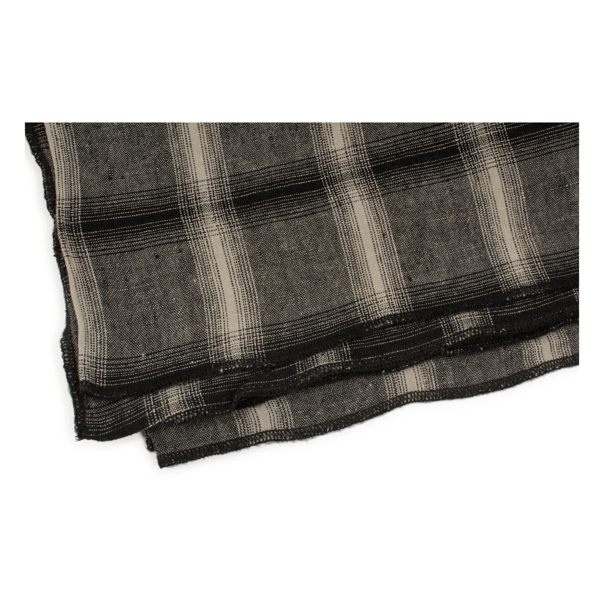 Le Monde Sauvage - Highlands Checked Washed Linen Tablecloth | Dark Gray