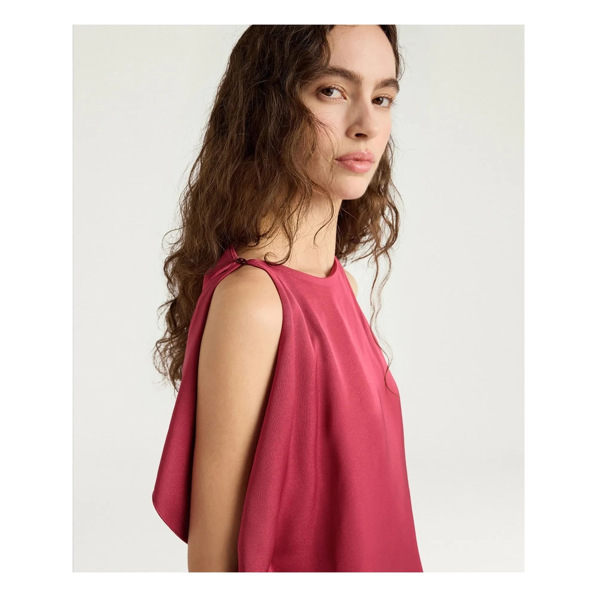 Momoni - Lobo Top | Raspberry