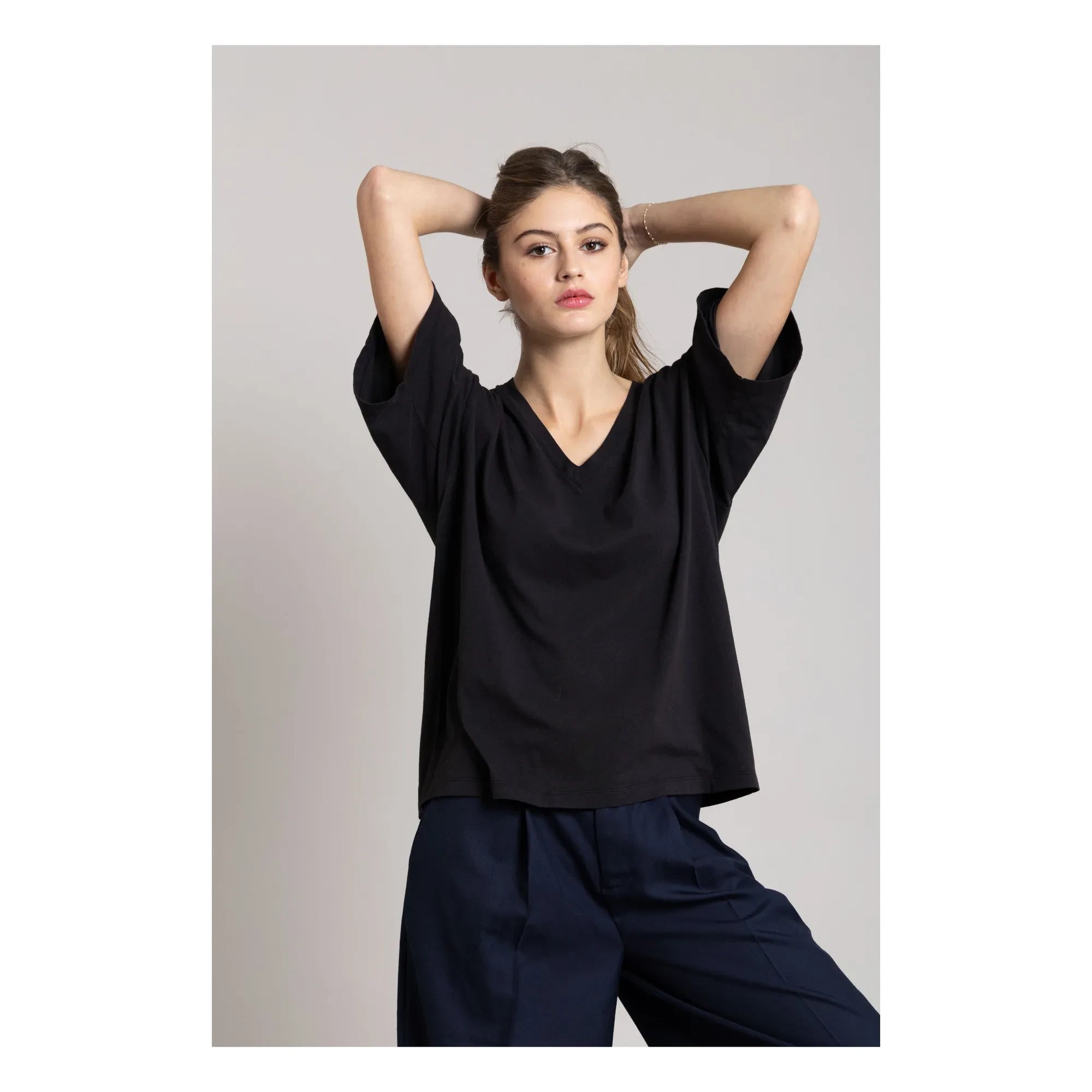 Smallable Woman - Cloud Organic Cotton T-Shirt | Black