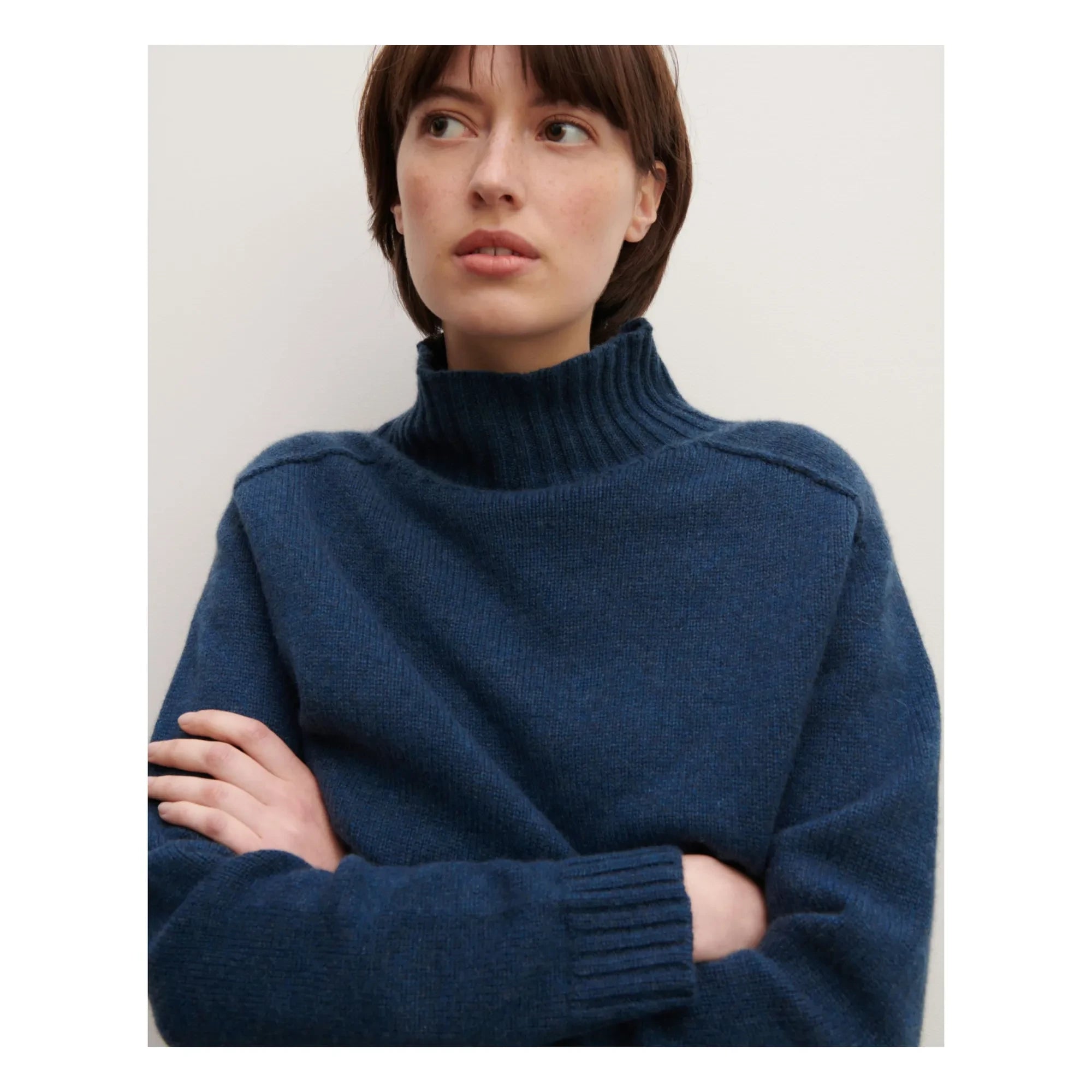Bompard - Hammer Neck Cashmere Sweater | Navy