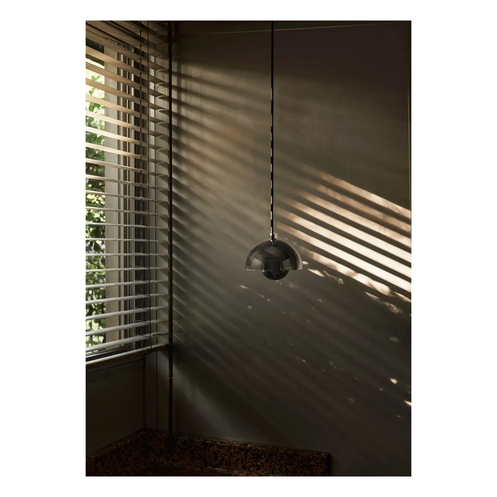 & Tradition - Flowerpot VP1 sarkıt lamba, Verner Panton | Krom