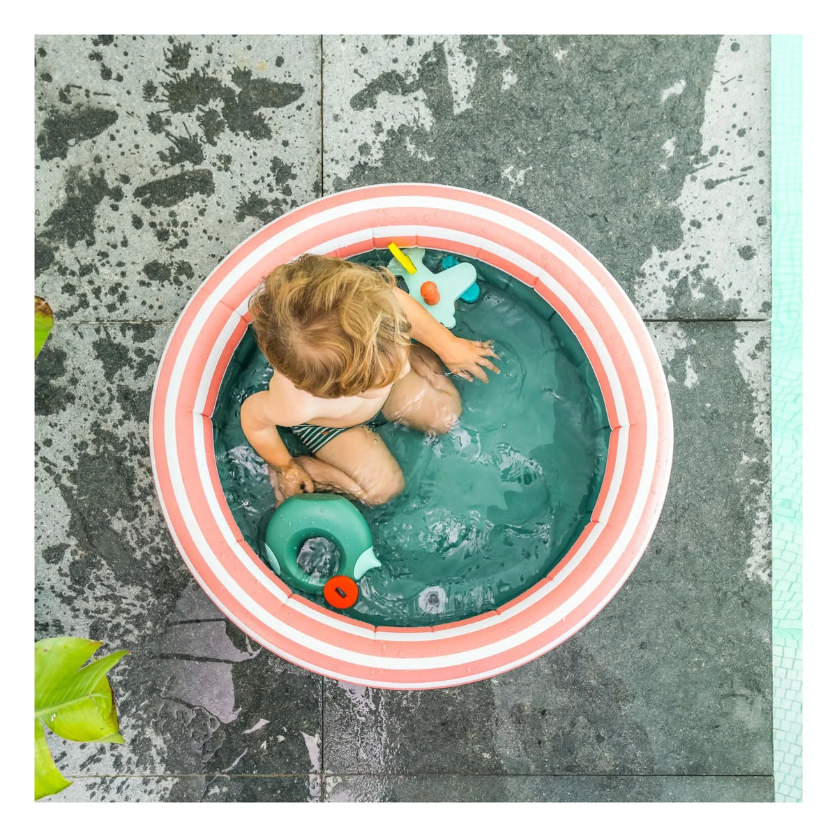 Quut - Dippy inflatable pool | Green
