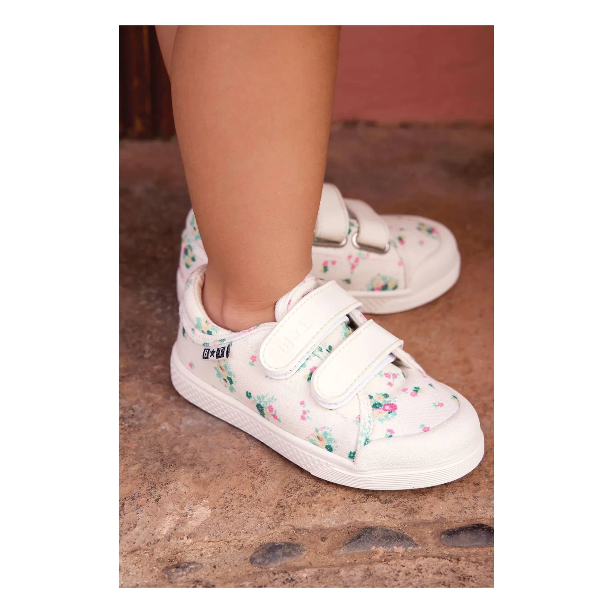 Bonton - Flowery Izy Scuffed Sneakers | Ivory