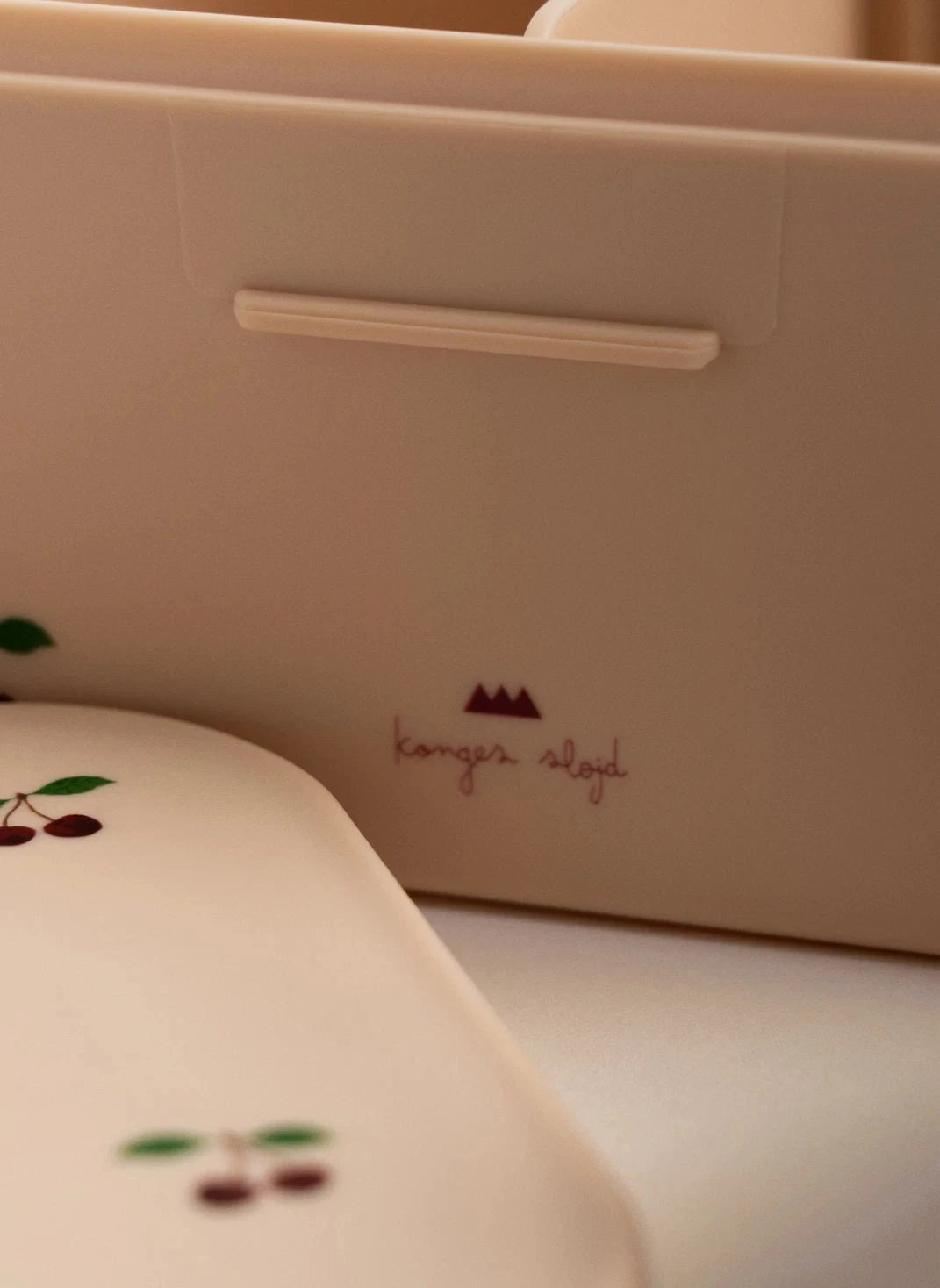 Konges Sløjd - Cherry Lunch Box