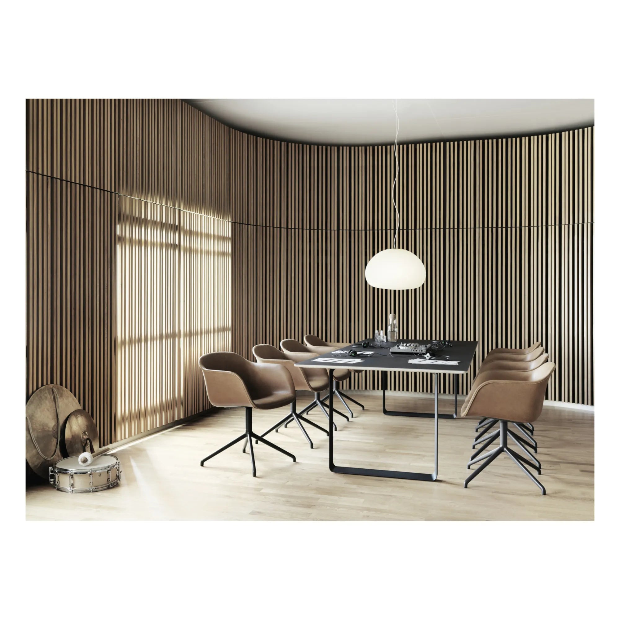 Muuto - Armchair with Fiber Leather | Cognac