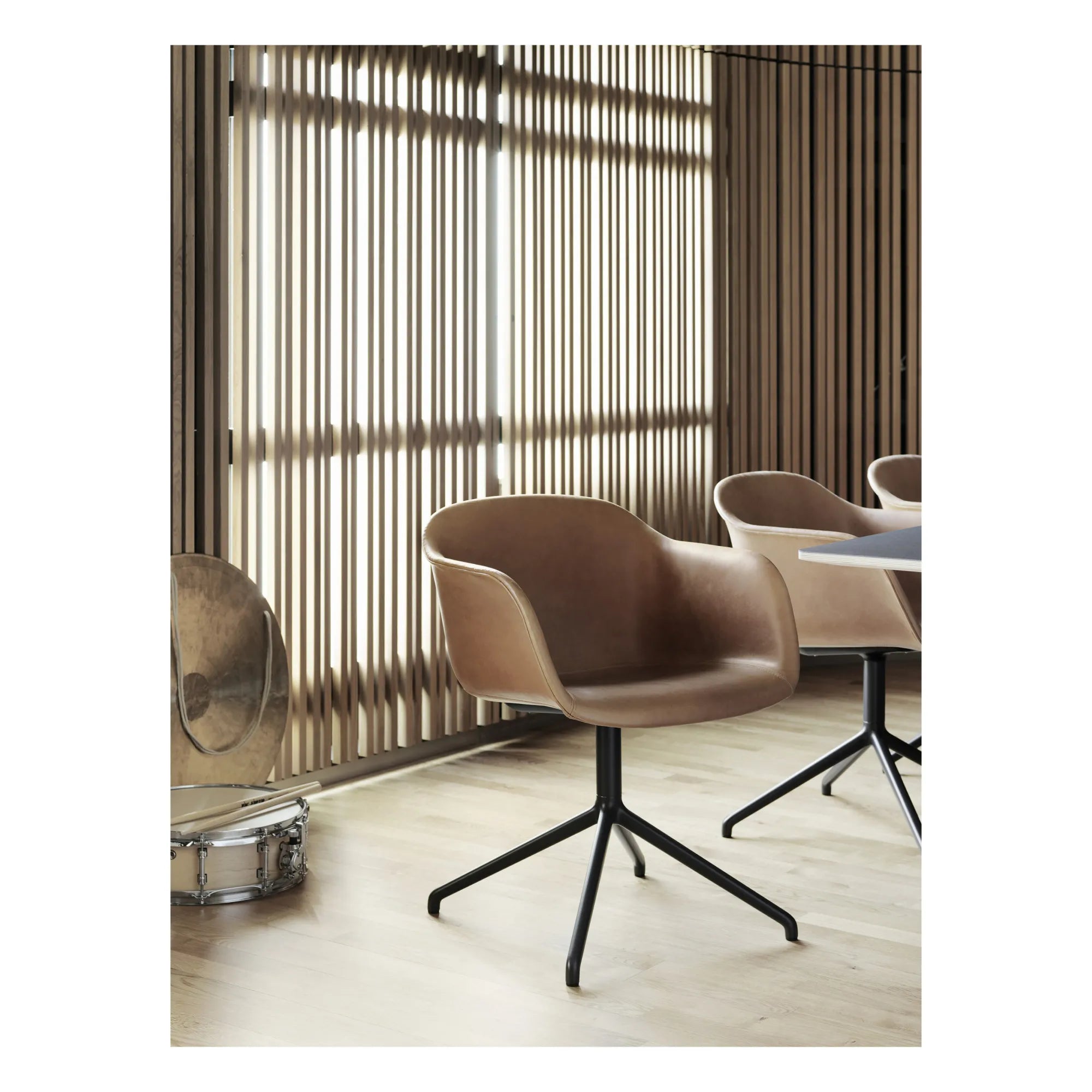 Muuto - Armchair with Fiber Leather | Cognac