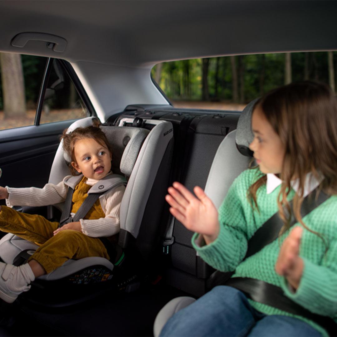 Maxi-Cosi Titan Plus i-Size Car Seat 2023 - Authentic Graphite-Car Seats-Authentic Graphite- | Natural Baby Shower