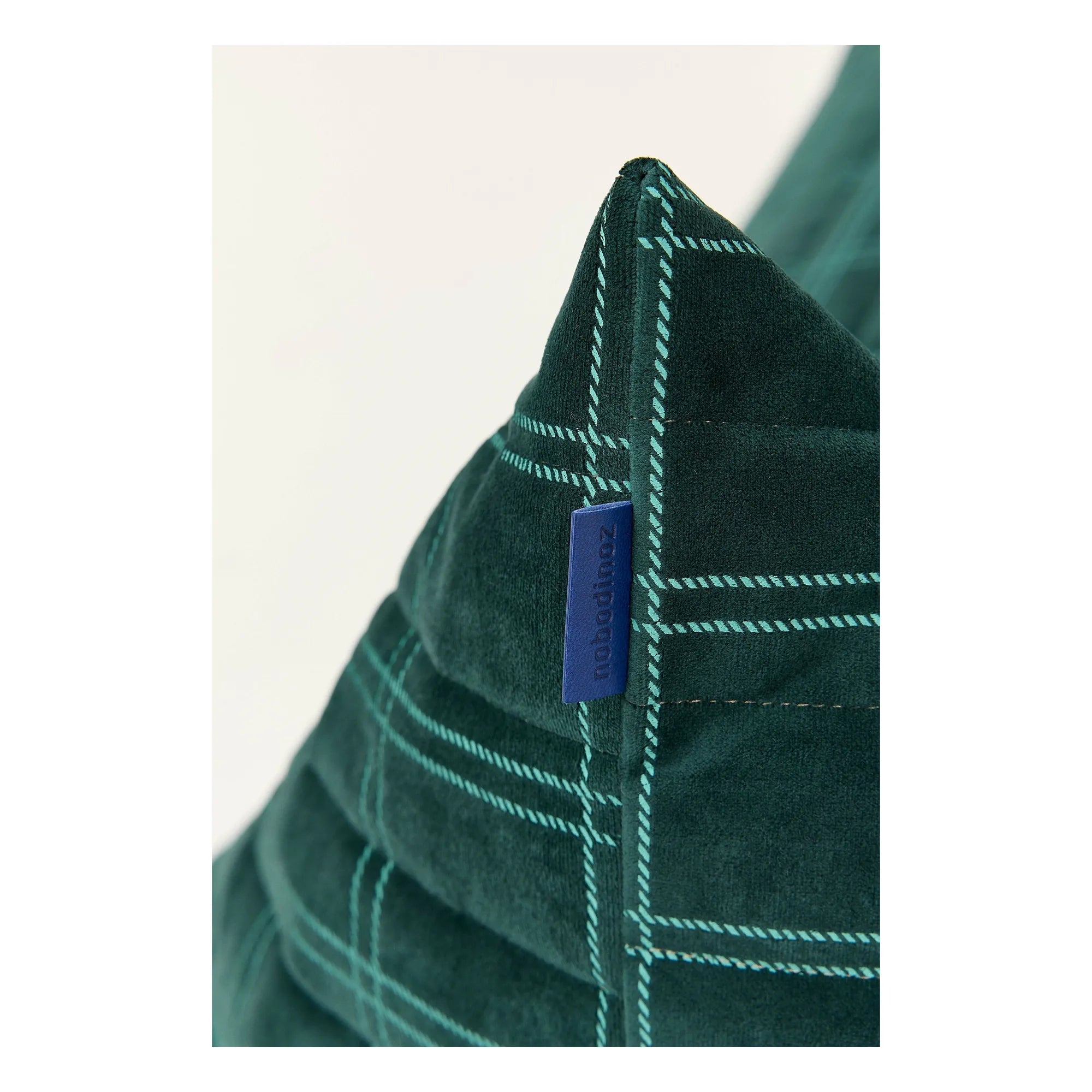 Nobodinoz - Eko velvet long pouf | Green