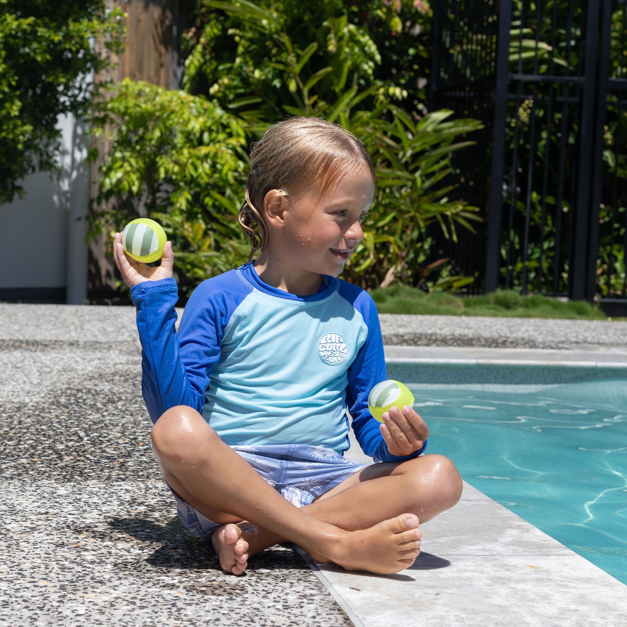 Sunnylife - 2-Piece Beach Soft Play Ball Set