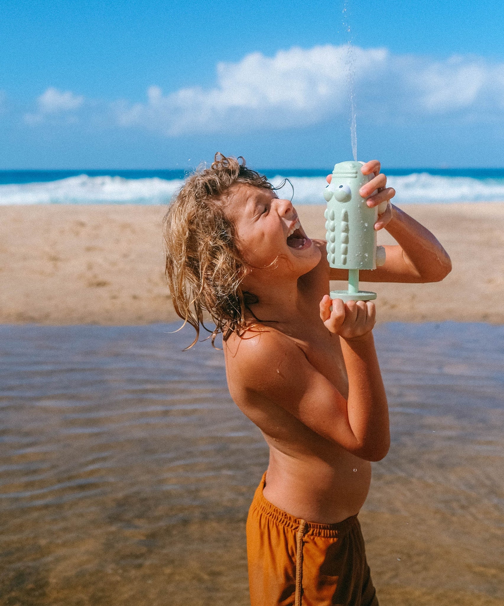 Sunnylife - Crocodile Children's Water Spraying Toy