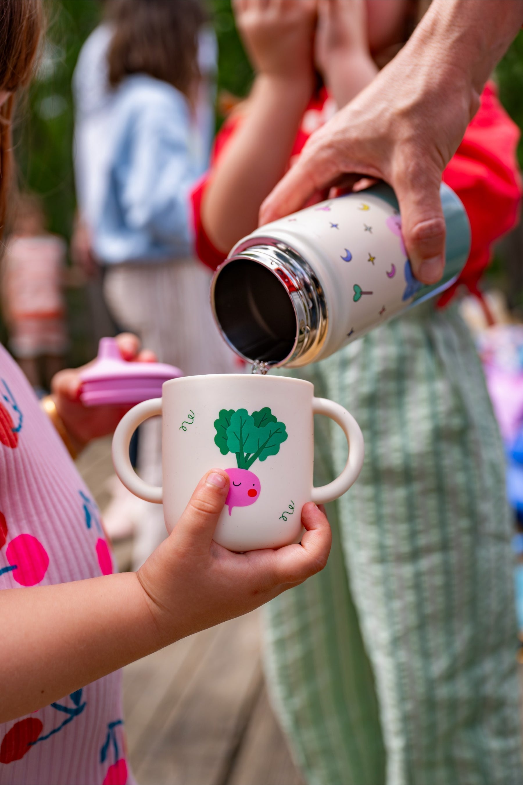 The Cotton Cloud - Dancing Hearts 420ML Stainless Steel Hidden Straw Water Bottle
